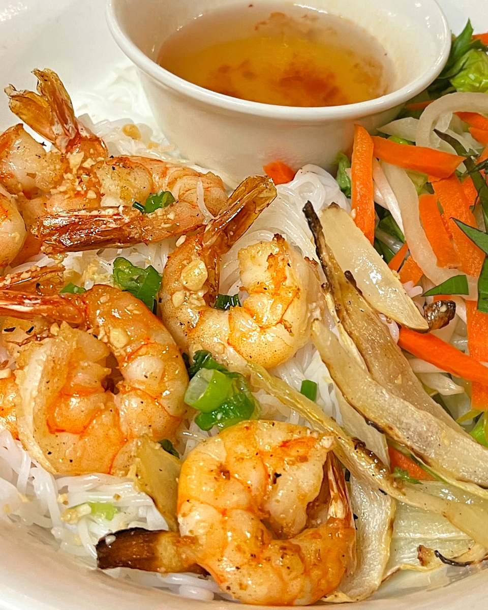 grilled shrimp vermicelli bowl with vegetables and herbs